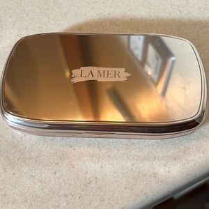 La Mer The Soft Moisture Powder Foundation Broad Spectrum SPF 30 in Pearl